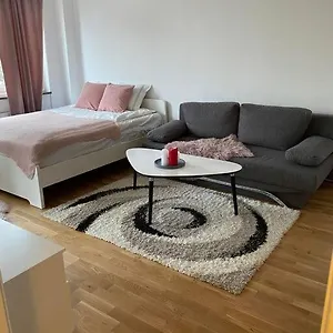 A Charming Central One Apartment. Apartment
